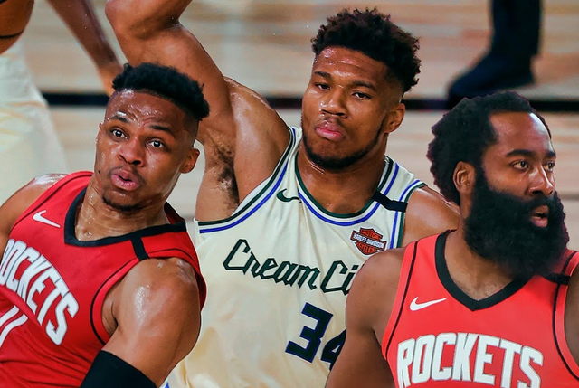 关于穆古鲁扎赛事官方发布精彩发挥新规,雄鹿争议不断!的信息 关于穆古鲁扎赛事官方发布精彩发挥新规,雄鹿争议不断!的信息